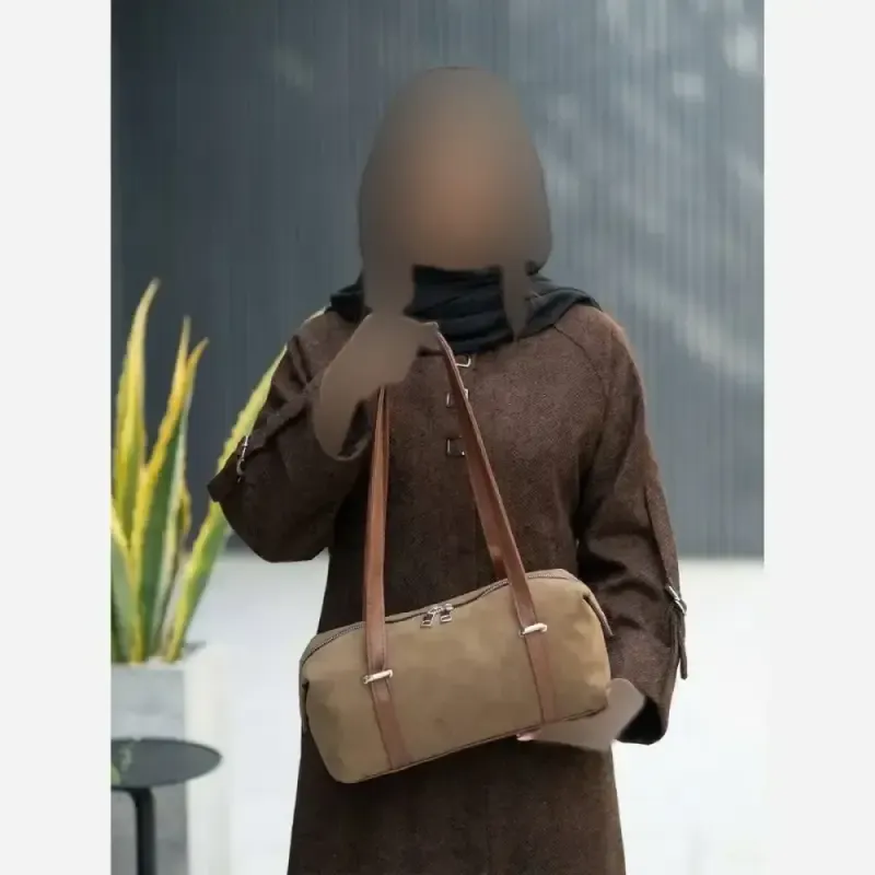 کیف اسپرت جیر طرح دار مدل mavi پلنگی سایز 31 در 15 سانتی متر - تصویر 2
