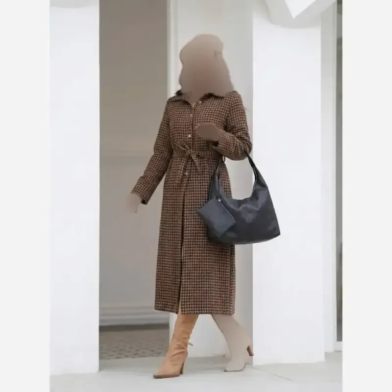 کیف زنانه دو جیب جدید متریال وارداتی رنگبندی مشکی شکلاتی سرمه ای - تصویر 4