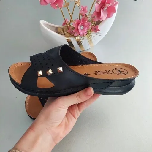 صندل طبی زنانه دمپایی روفرشی نگین دار مشکی مدل سه نگین - تصویر 5